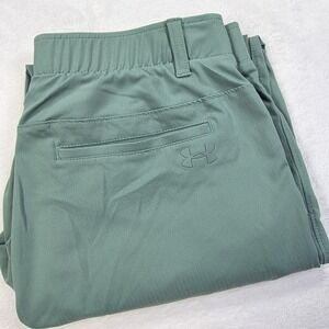 Under Armour Showdown Flat Front Performance Golf Pants Size 32/34 Green